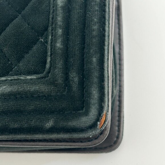 CHANEL dark green Quilted Shoulder Bag - Picture 2 of 11